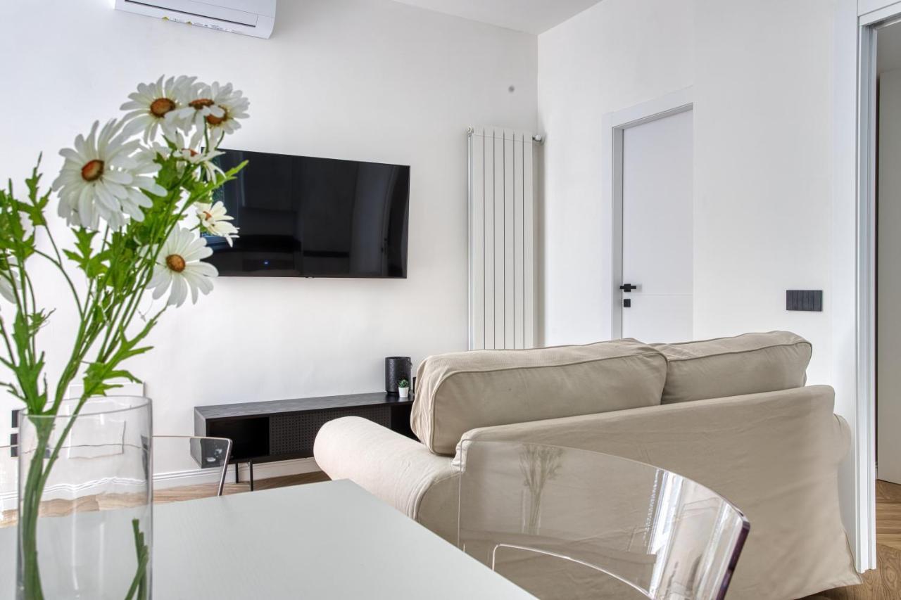 Joivy Stunning Flat With Balcony Milão Exterior foto